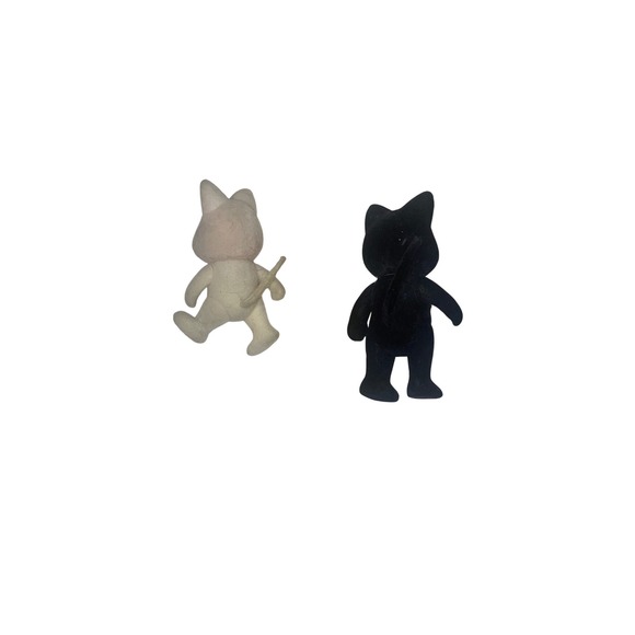Calico Critters Sylvanian Families Cats Black White Fuzzy Velvet Kitten - Picture 2 of 3